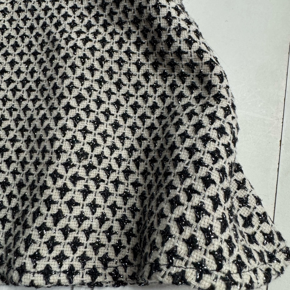 White House Black Market Wool Blend Black White Geometric Trumpet Skirt Sz 10 - Picture 2 of 7